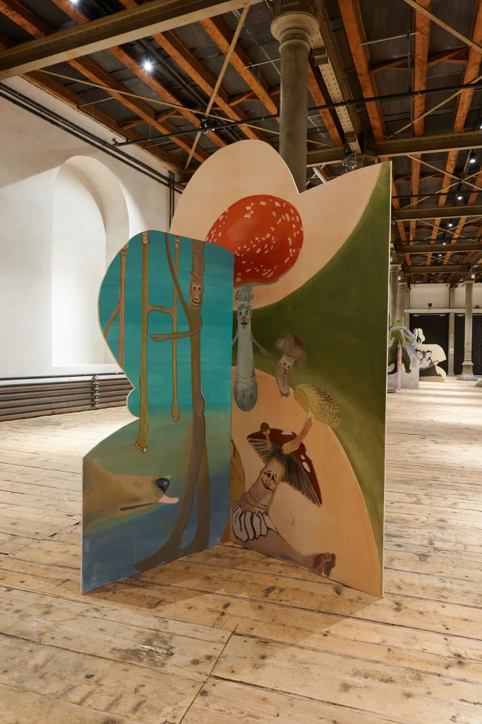 Licking the trees & Mushroom People hanging round